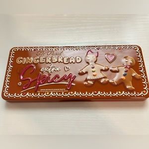 Too Faced Gingerbread Extra Spicy eyeshadow palette
